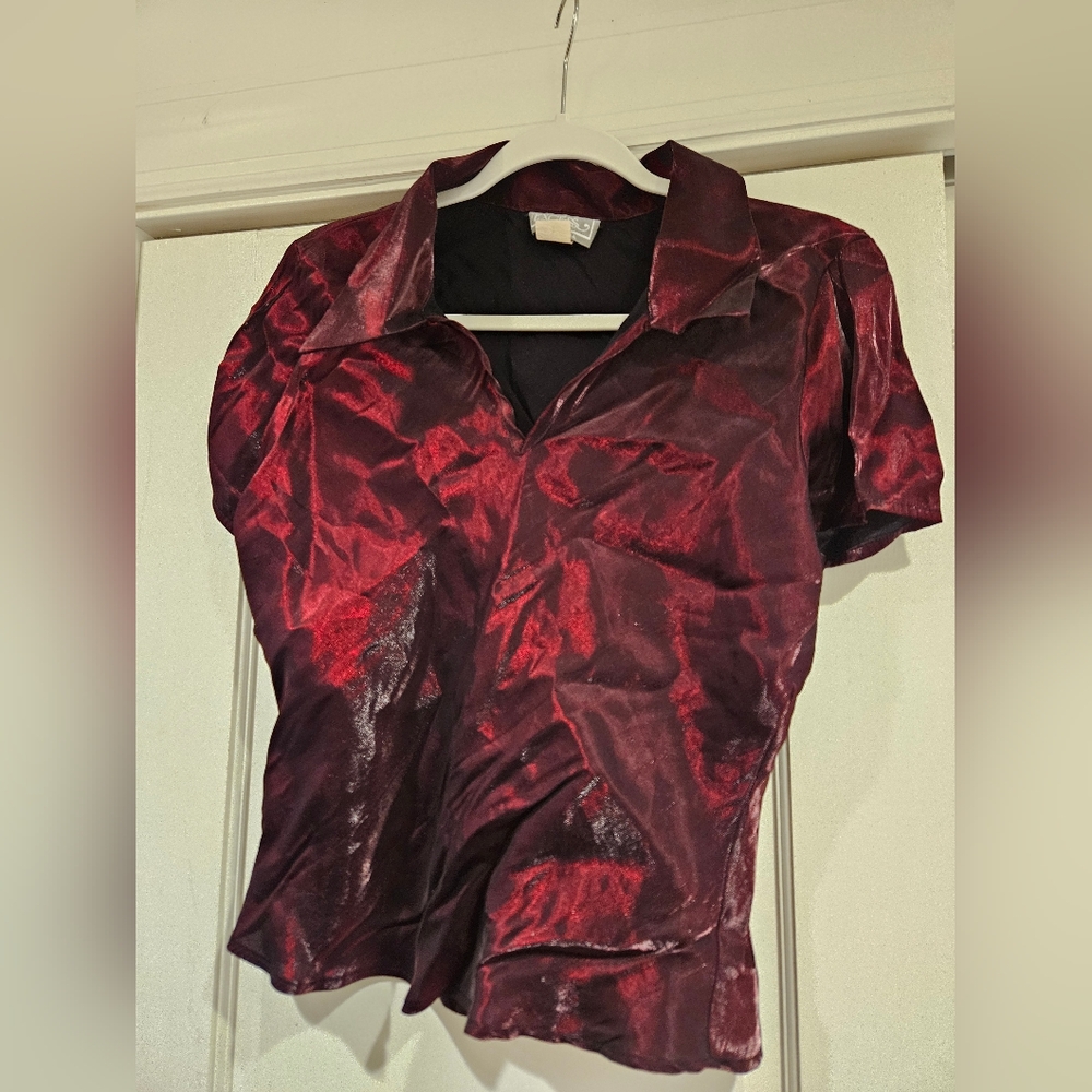 Women's Red Metallic Short-sleeved Blouse